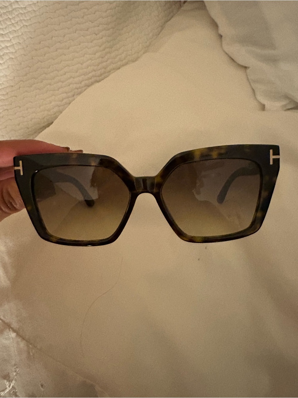 Tom Ford Women’s Tortoiseshell Square Sunglasses - Brown Gradient Lenses - Picture 2 of 4